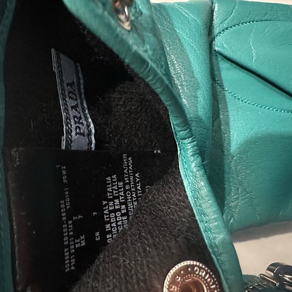 Prada gloves size 7 - Picture 8 of 10
